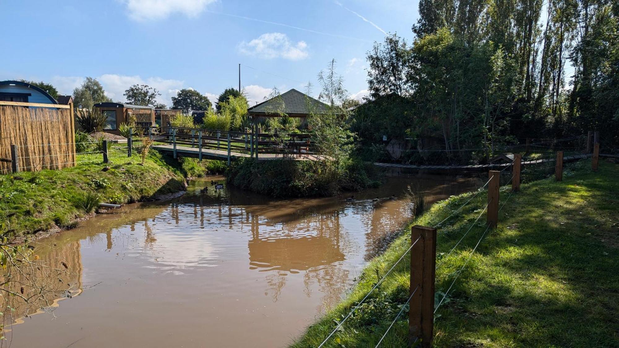 Vila Sunset Retreats The Double Hobbit Worcester Exteriér fotografie