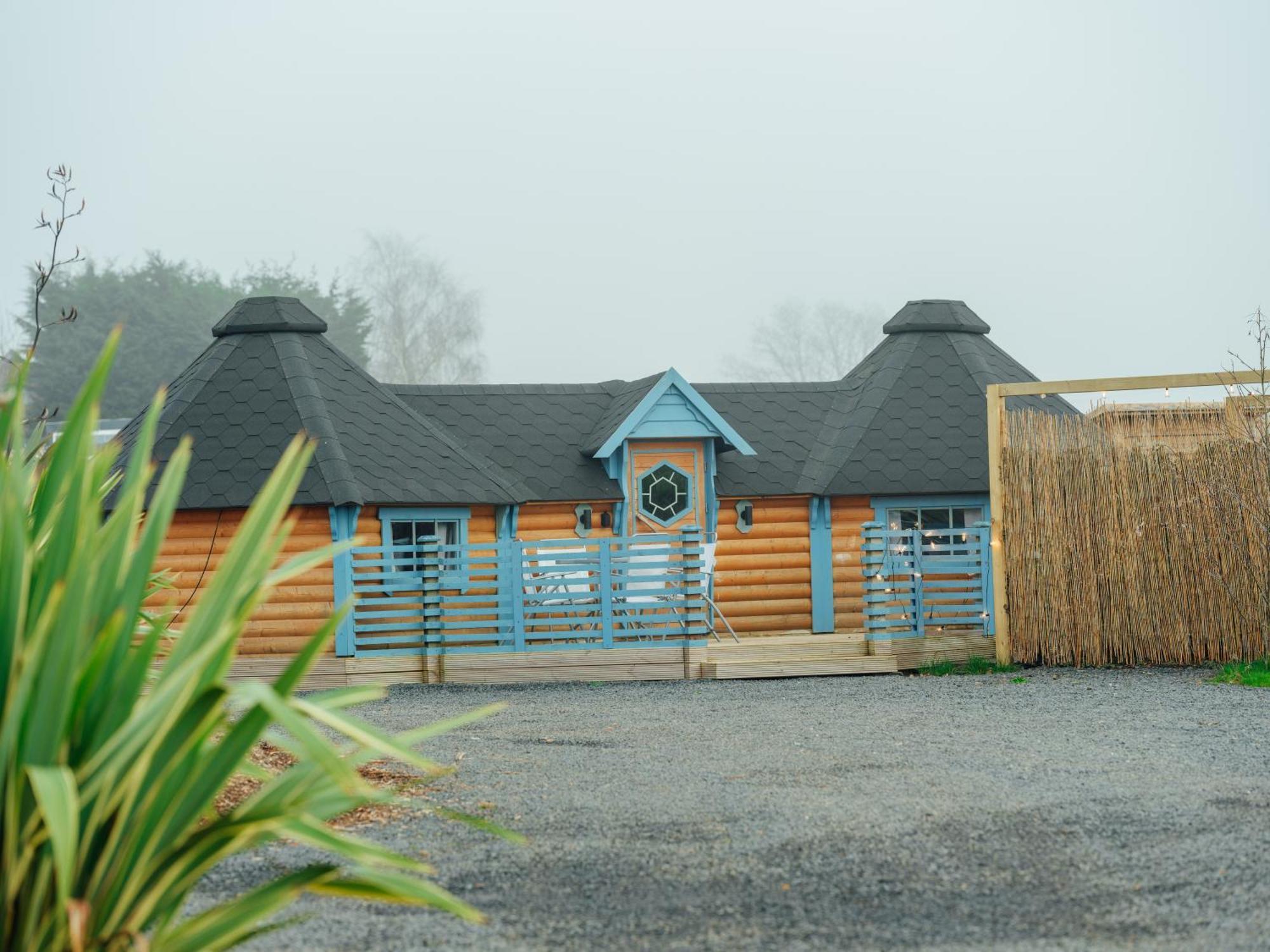 Vila Sunset Retreats The Double Hobbit Worcester Exteriér fotografie